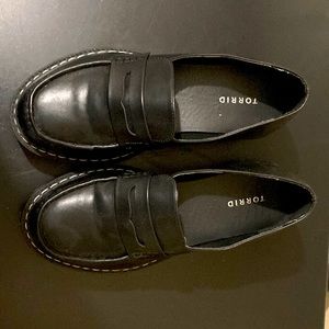 TORRID chunky black loafers 9.5WW